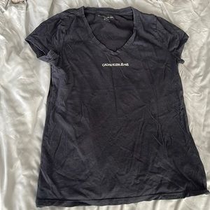 Clavin Klein V-Neck T-Shirt